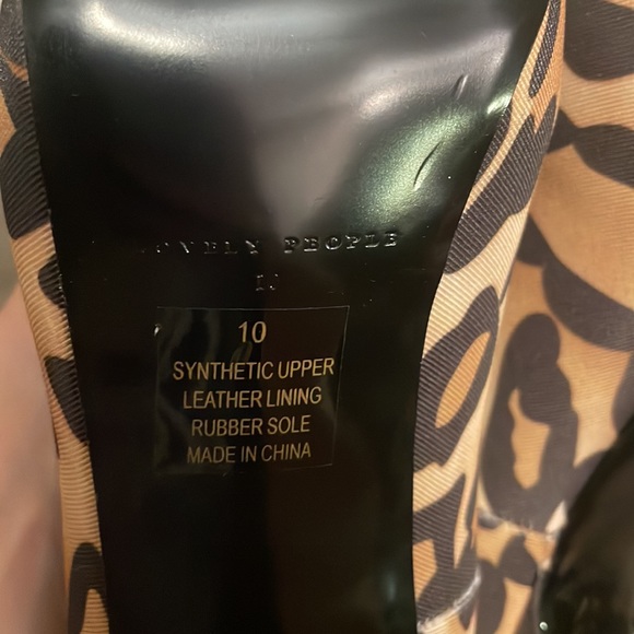 Lovely People Size 10 Animal Print Heels - Picture 7 of 8
